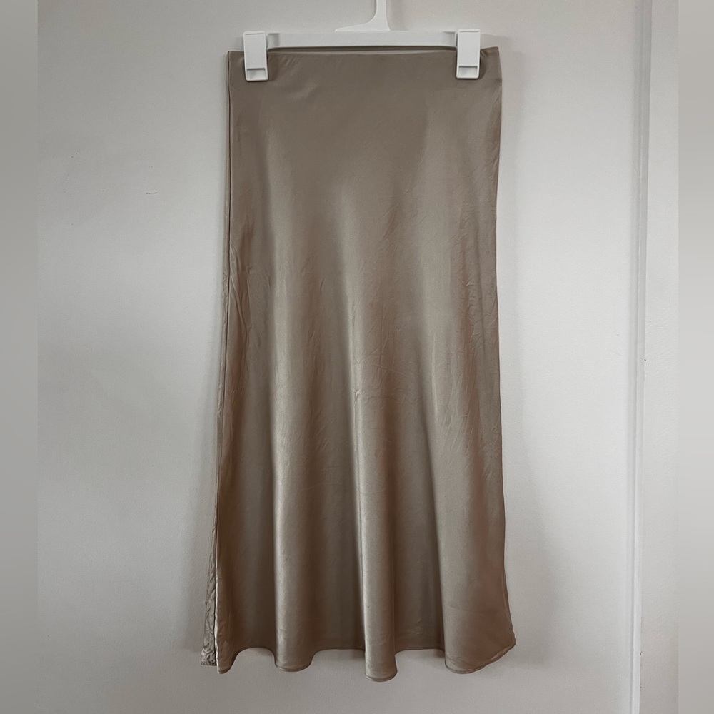 Quince 100% Silk Skirt in Champagne
